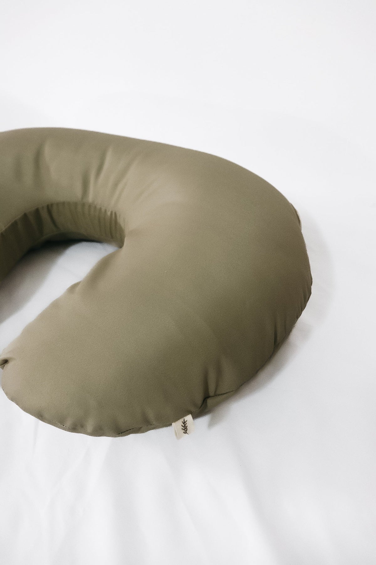 Meadow Wipeable Nursing Pillow Cover