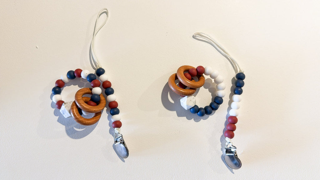 Patriotic teether sets